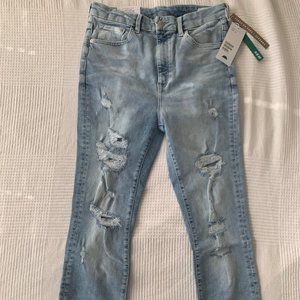NEW - H&M Embrace Jeans - light wash, distressed